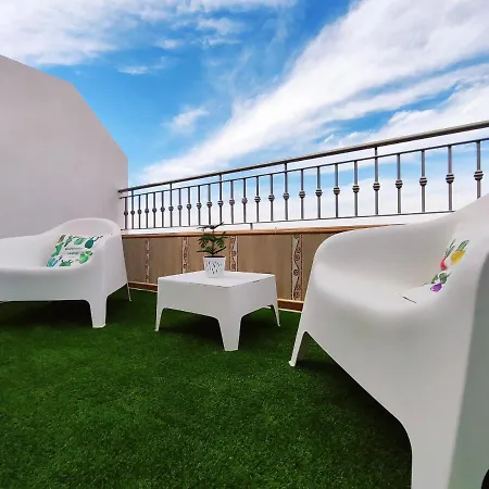 L&g78 Atico Con Parking Apartment *